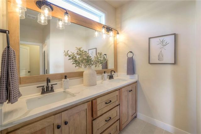 17079 W 168th Place, Olathe, KS 66062