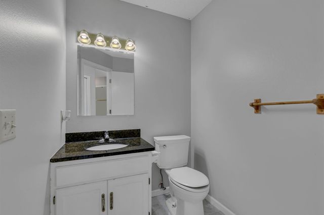 1403 33rd Avenue N 23, Saint Cloud, MN 56303