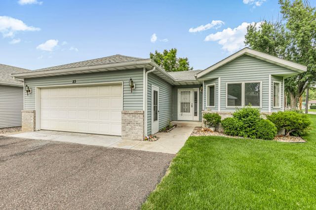 1403 33rd Avenue N 23, Saint Cloud, MN 56303