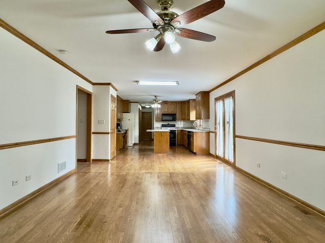 10433 Amber Lane, Orland Park, IL 60467