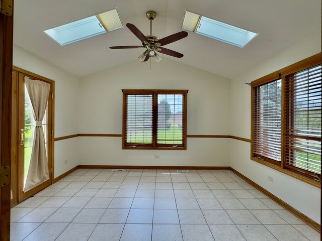 10433 Amber Lane, Orland Park, IL 60467