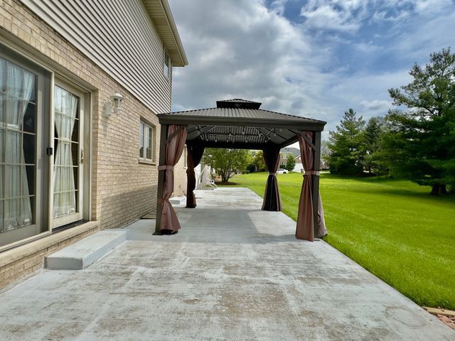 10433 Amber Lane, Orland Park, IL 60467