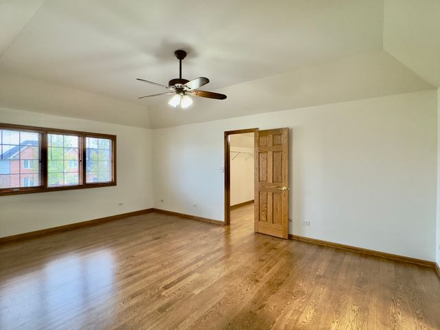 10433 Amber Lane, Orland Park, IL 60467