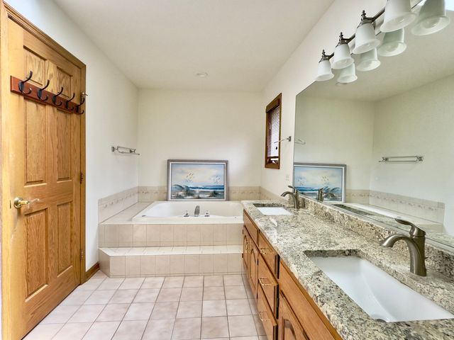 10433 Amber Lane, Orland Park, IL 60467