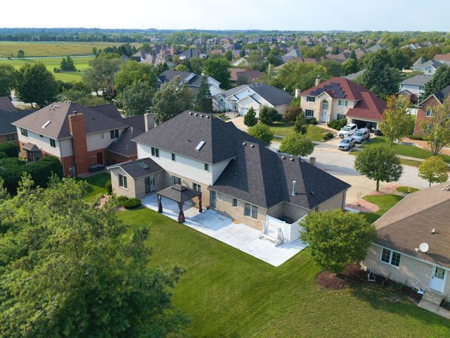 10433 Amber Lane, Orland Park, IL 60467