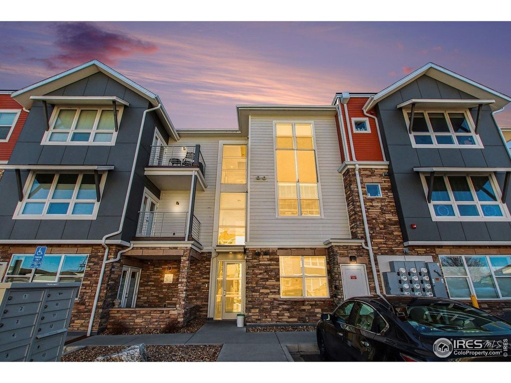 230 S Cherrywood Dr 104, Lafayette, CO 80026