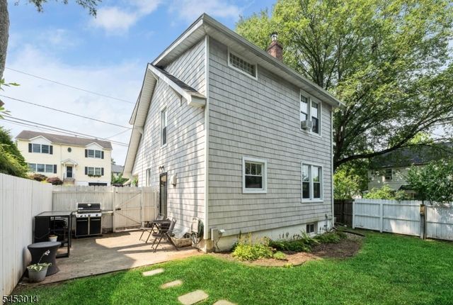 58 Hudson St, Little Falls Twp., NJ 07424