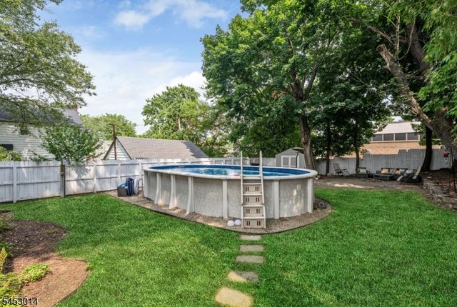 58 Hudson St, Little Falls Twp., NJ 07424