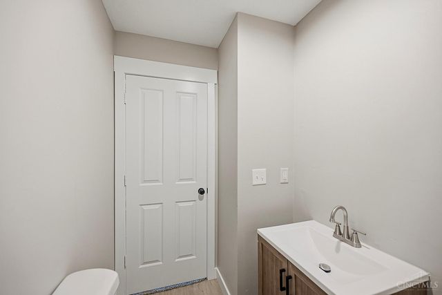 2213 Oxford State Road, Middletown, OH 45044