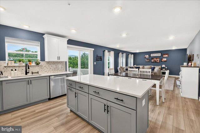 17 WESTVIEW DR, Thurmont, MD 21788