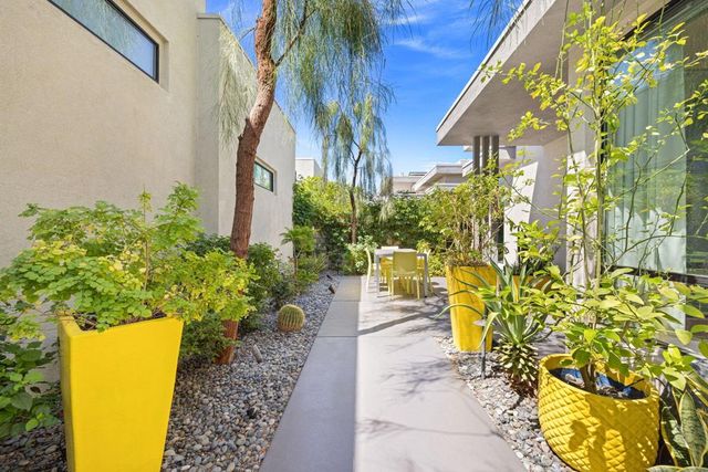 185 Vibe Way, Palm Springs, CA 92262