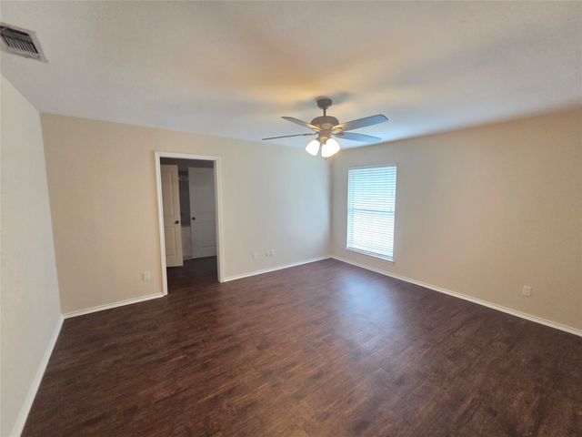 1507 Clover Hill Road, Mansfield, TX 76063