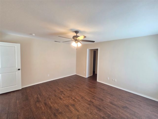 1507 Clover Hill Road, Mansfield, TX 76063