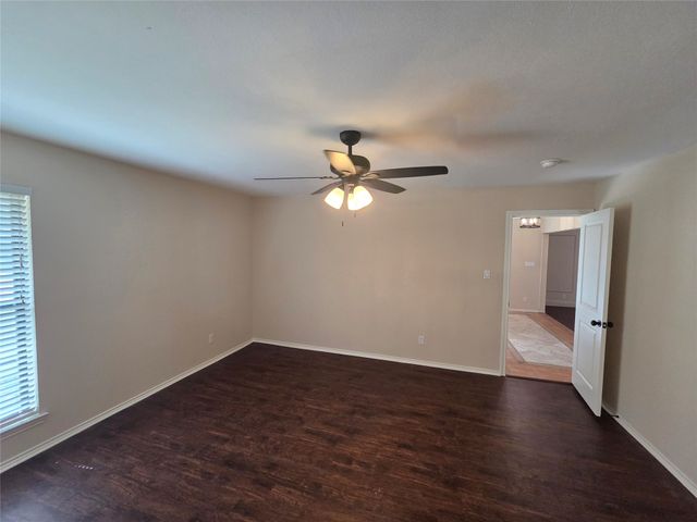 1507 Clover Hill Road, Mansfield, TX 76063