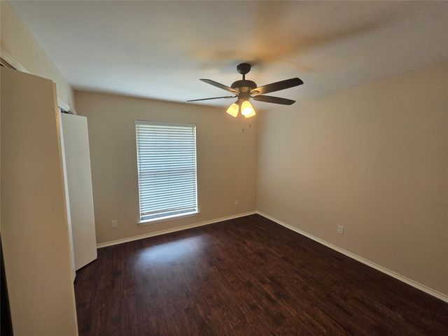 1507 Clover Hill Road, Mansfield, TX 76063