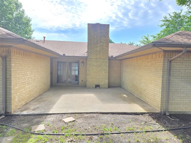 1507 Clover Hill Road, Mansfield, TX 76063