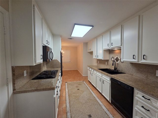 1507 Clover Hill Road, Mansfield, TX 76063