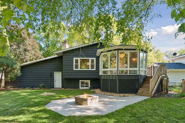 5516 Warden Avenue, Edina, MN 55436