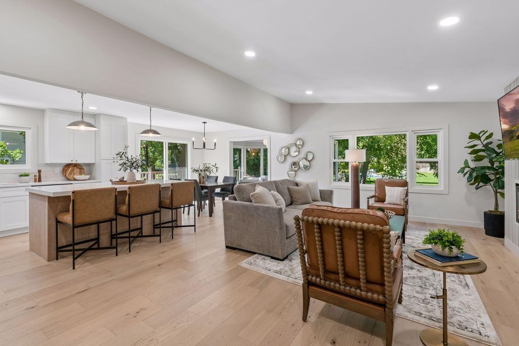 5516 Warden Avenue, Edina, MN 55436 — photo 3