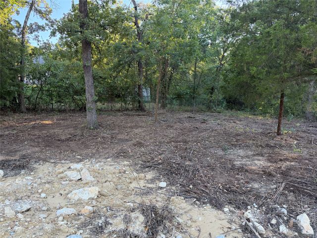 100 Shady Brook Court, Joshua, TX 76058