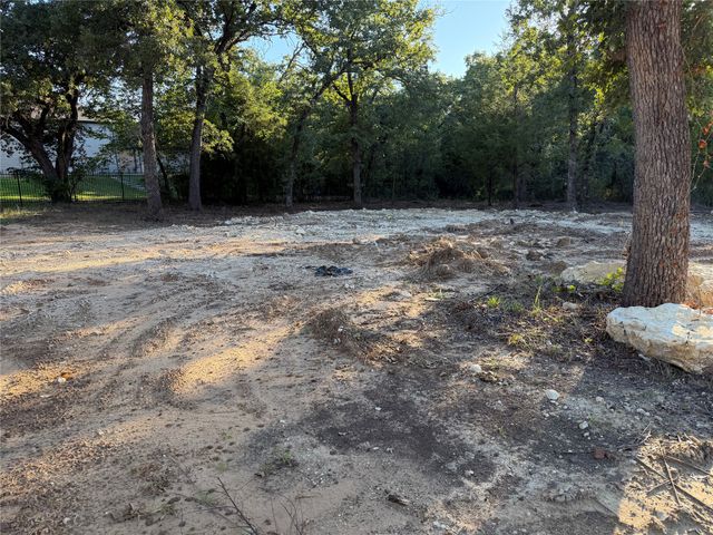 100 Shady Brook Court, Joshua, TX 76058