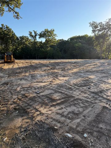 100 Shady Brook Court, Joshua, TX 76058