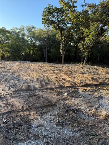 100 Shady Brook Court, Joshua, TX 76058