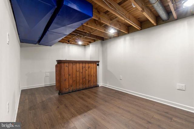 6 STONEBRIDGE RD, Cherry Hill, NJ 08003