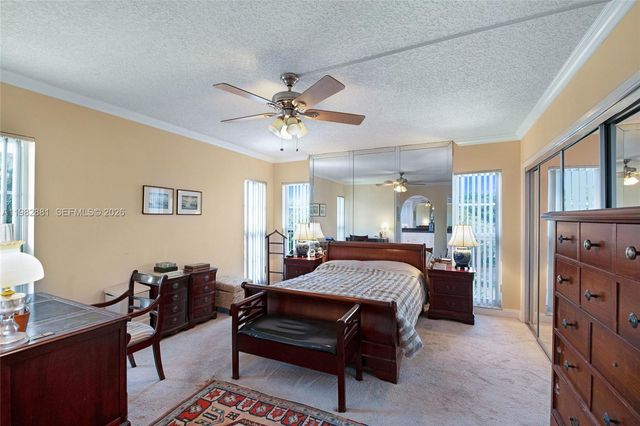 3050 NE 48th Court 401, Lighthouse Point, FL 33064