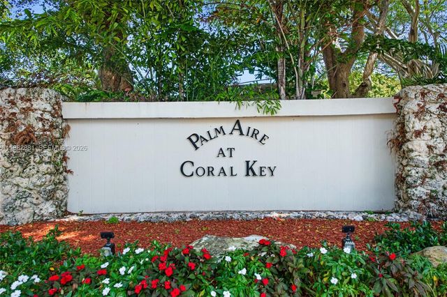 3050 NE 48th Court 401, Lighthouse Point, FL 33064