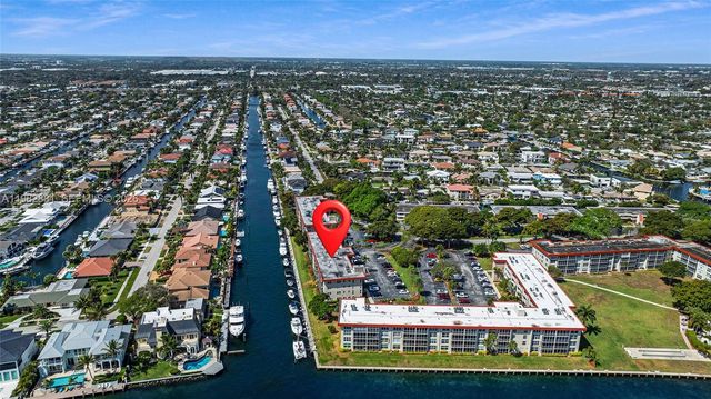 3050 NE 48th Court 401, Lighthouse Point, FL 33064