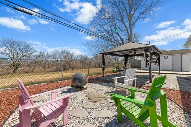 59 Slate Lane, Levittown, NY 11756