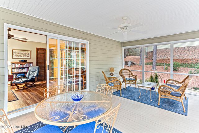 106 Cardinal Lane, West End, NC 27376