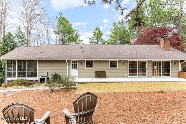 106 Cardinal Lane, West End, NC 27376