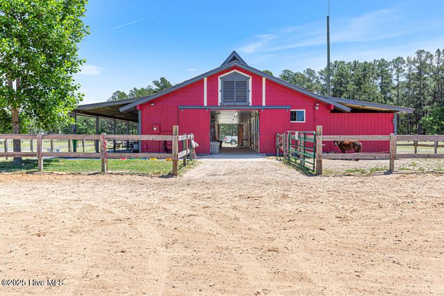 106 Cardinal Lane, West End, NC 27376