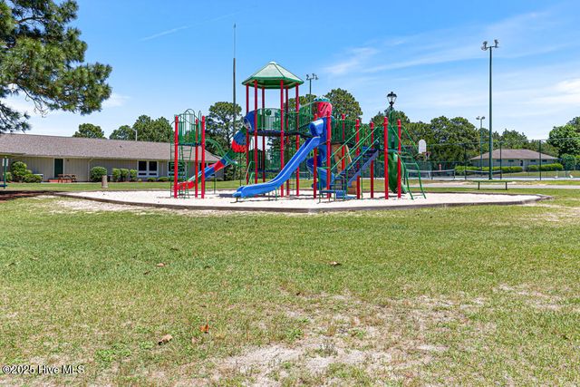 106 Cardinal Lane, West End, NC 27376