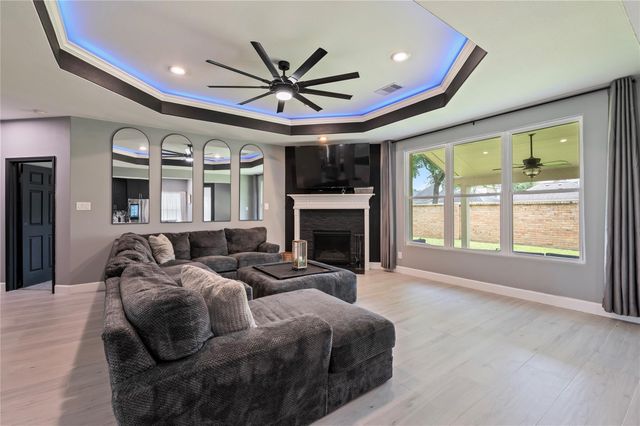 1565 Segovia Drive, League City, TX 77573