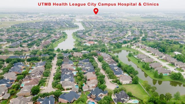 1565 Segovia Drive, League City, TX 77573