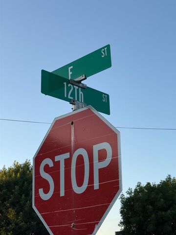 1205 F Street, Reedley, CA 93654