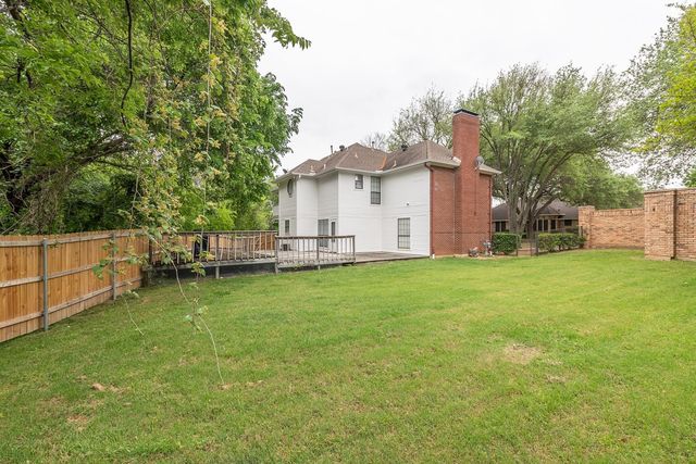 504 Estate Drive, Grand Prairie, TX 75052