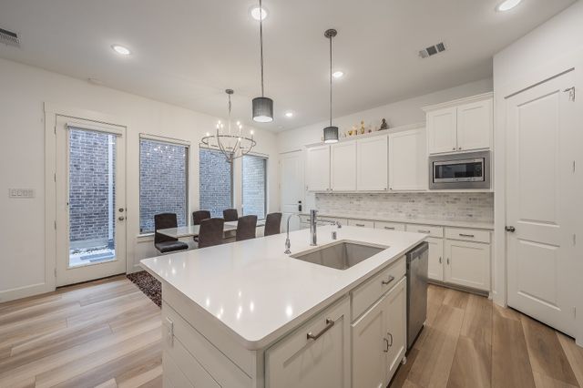 256 Harbor Hills Drive, Flower Mound, TX 75028