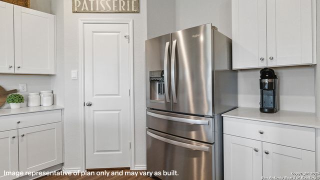 3018 Lindenwood Way, San Antonio, TX 78245