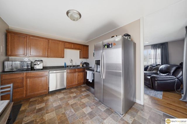 4040 N 71st Street, Lincoln, NE 68507