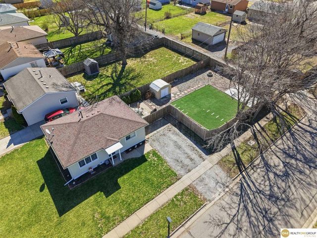 4040 N 71st Street, Lincoln, NE 68507