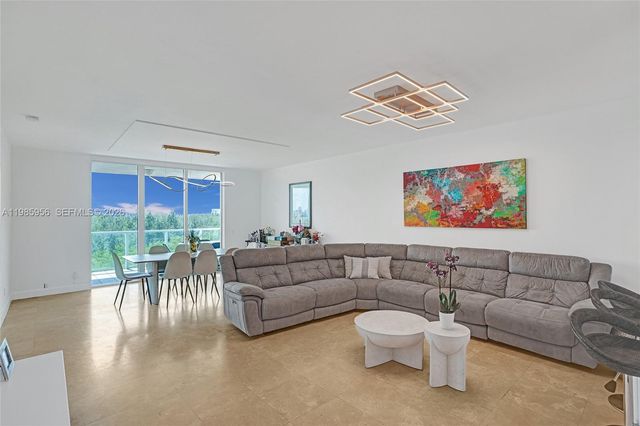 14951 Royal Oaks Ln 803, North Miami, FL 33181