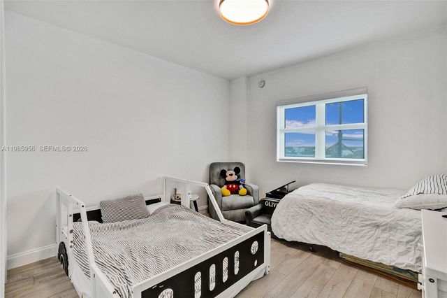 14951 Royal Oaks Ln 803, North Miami, FL 33181