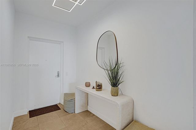 14951 Royal Oaks Ln 803, North Miami, FL 33181