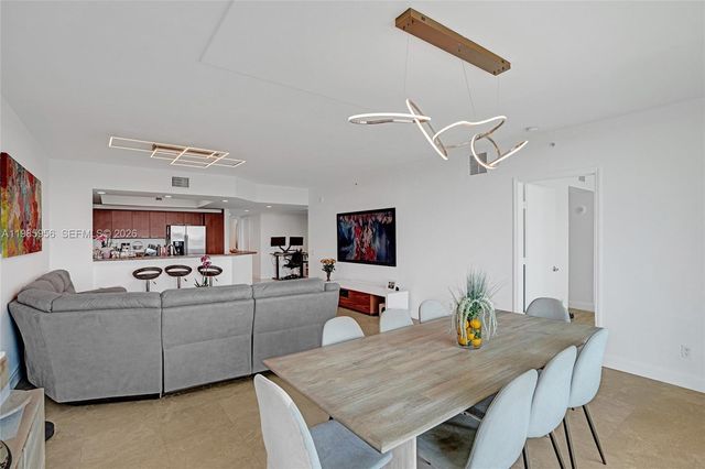 14951 Royal Oaks Ln 803, North Miami, FL 33181