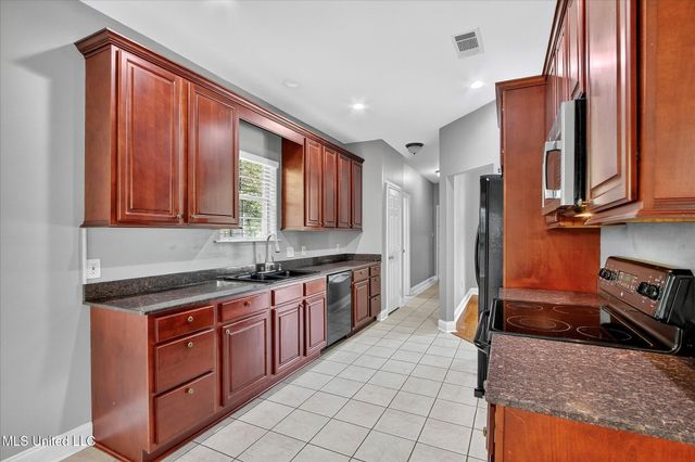 7310 Ahi Drive, Diamondhead, MS 39525