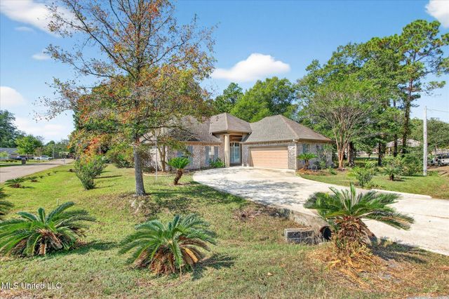 7310 Ahi Drive, Diamondhead, MS 39525